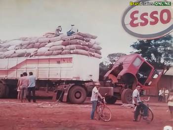 A FOTOGRAFIA DA GLEBA 8 NOS ANOS 80: REFLEXÕES SOBRE A VIDA E CULTURA DOS BRASIGUAIOS NO PARAGUAI